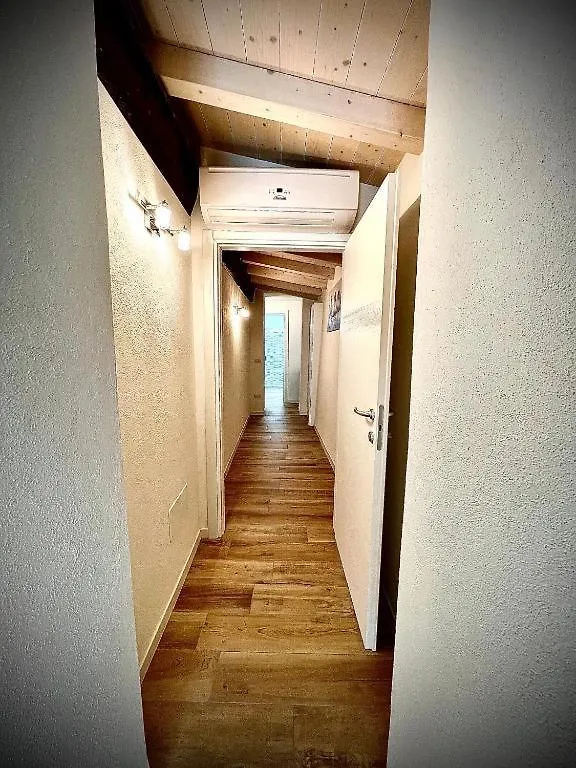 Welcome Traveller Amore Apartments Μπαρντολίνο